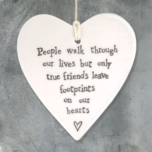 Porcelain Round Heart - People walk