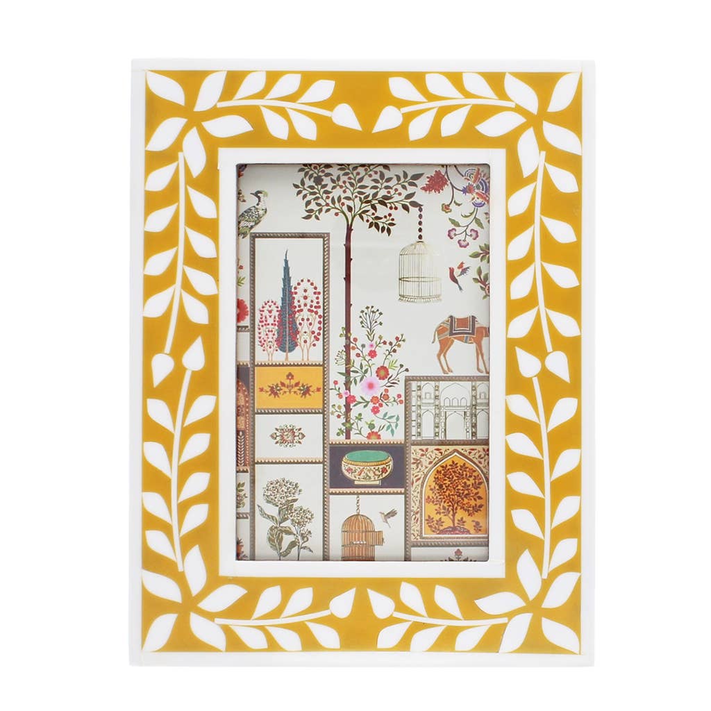 Resin picture frame (3.5" X 5.5") - Mustard yellow