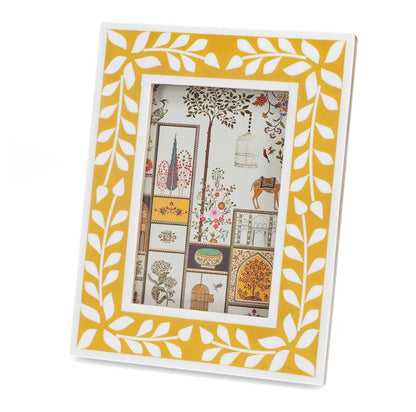 Resin picture frame (3.5" X 5.5") - Mustard yellow