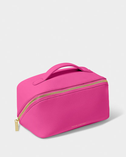 Medmium Make up/wash Bag - Magenta