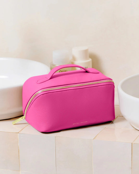 Medmium Make up/wash Bag - Magenta