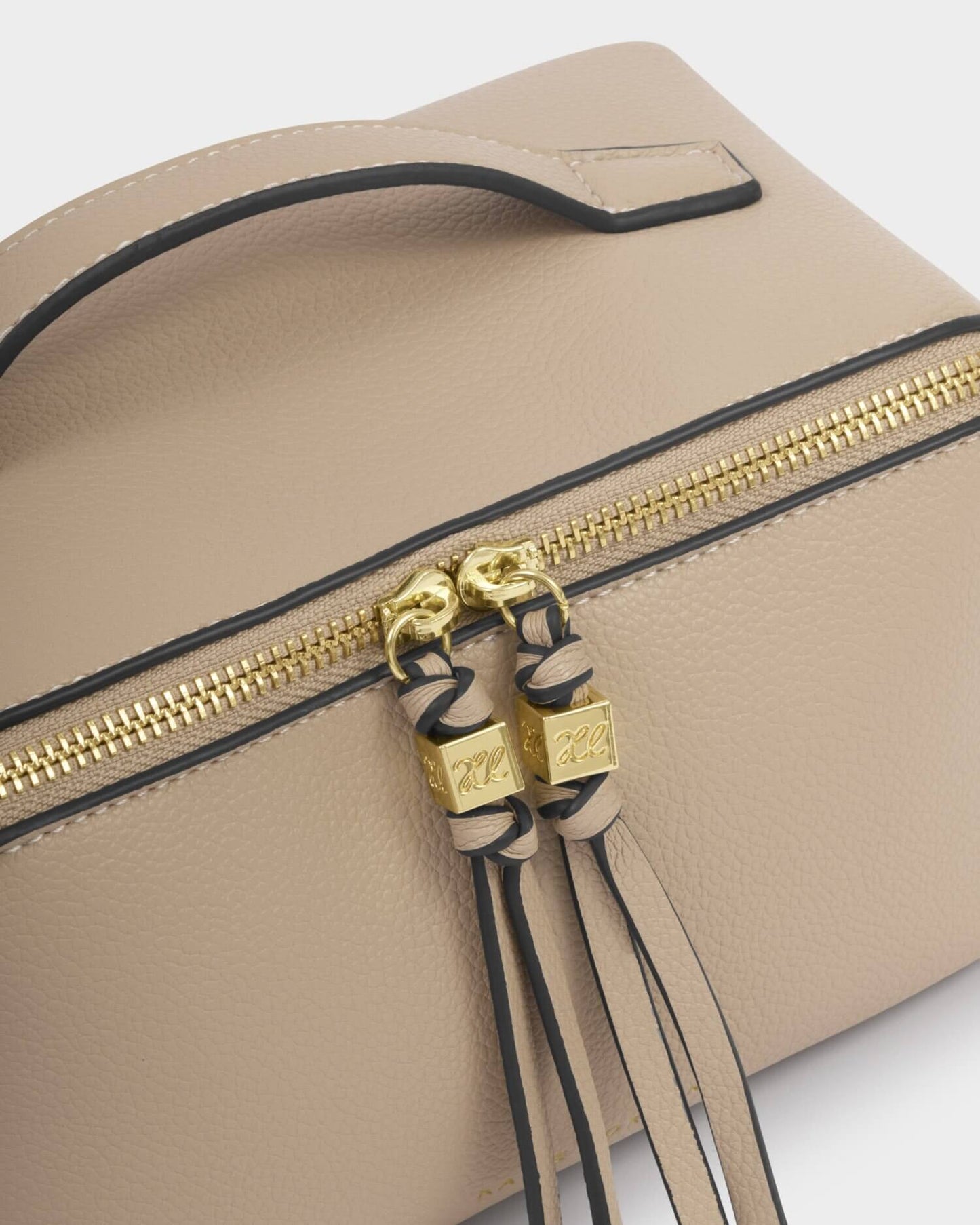 Soho Medium Makeup & Wash Bag Light Taupe