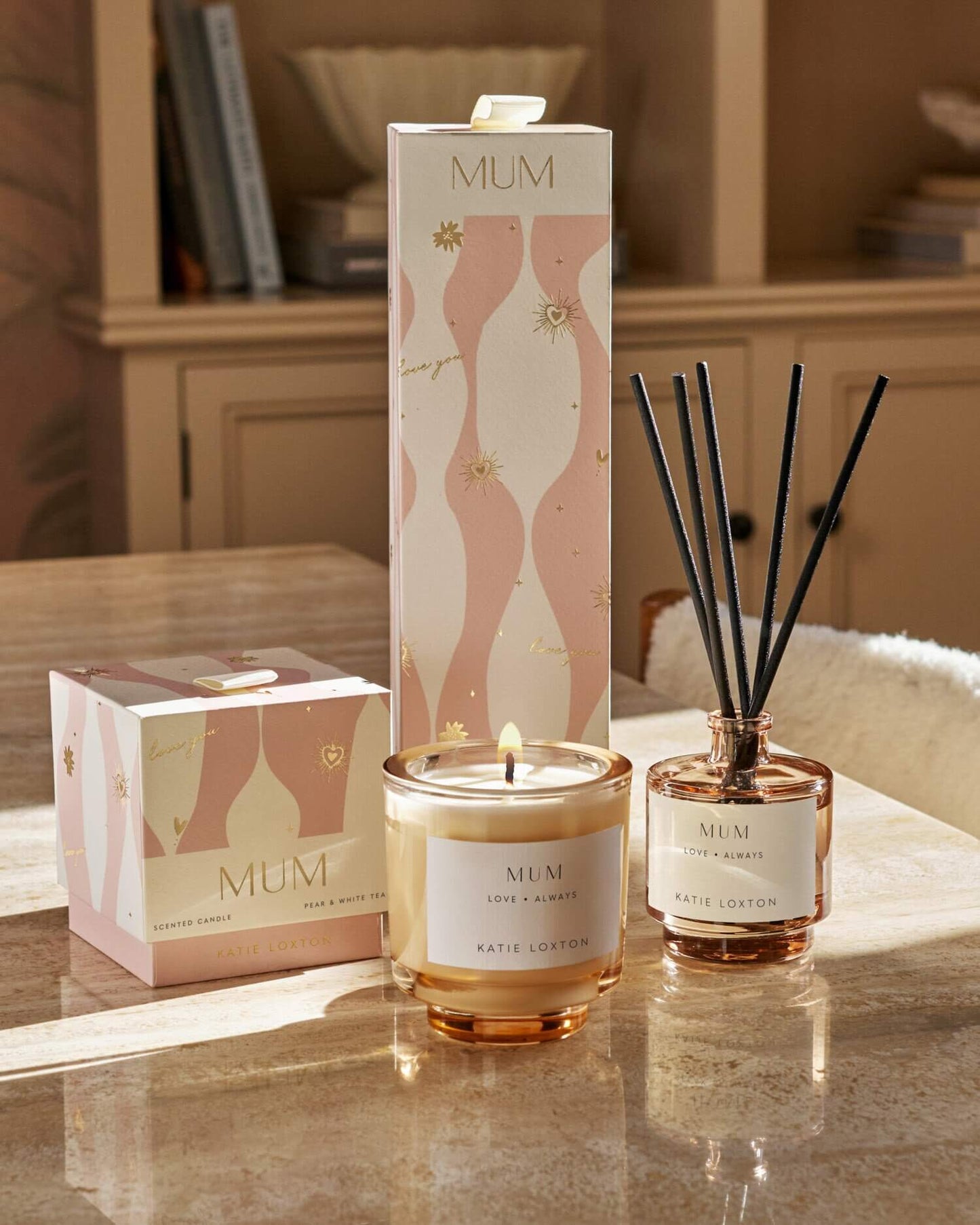 Sentiment Candle 'Mum' English Pear & White Tea